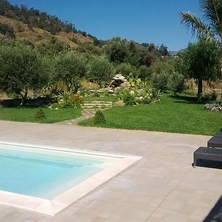 Taormina Villa Ibiscus Alcantara Gaggi Room photo